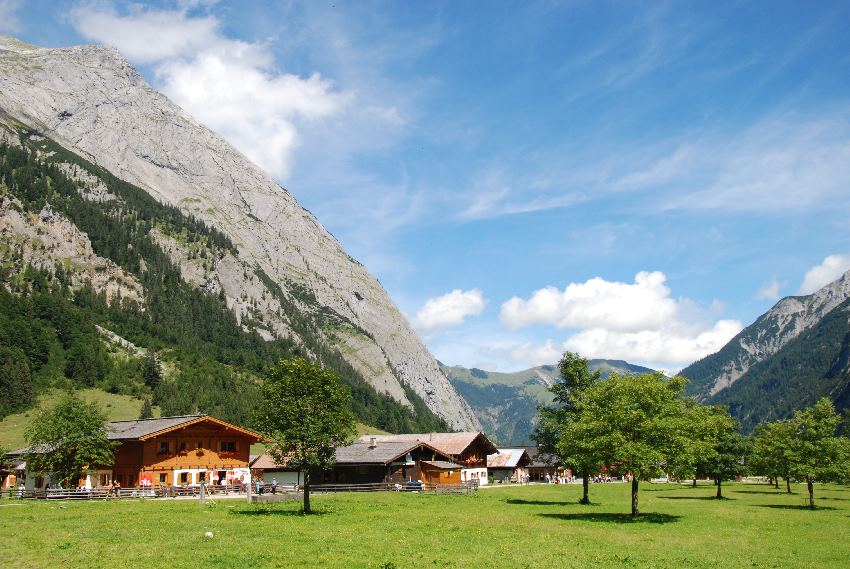 Das Karwendel mit der Engalm und dem Ahornboden